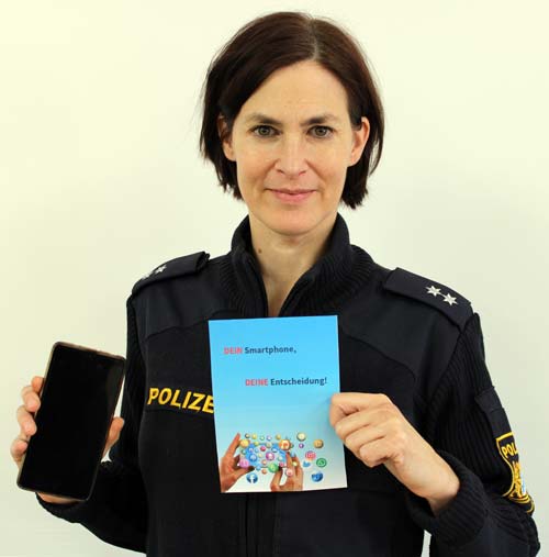 Polizeioberkommissarin Hübner, Präventionsbeamtin der Polizeiinspektion Regensburg Süd (Foto: Polizeioberkommissar Reitmeier, Polizeiinspektion Regensburg Süd)