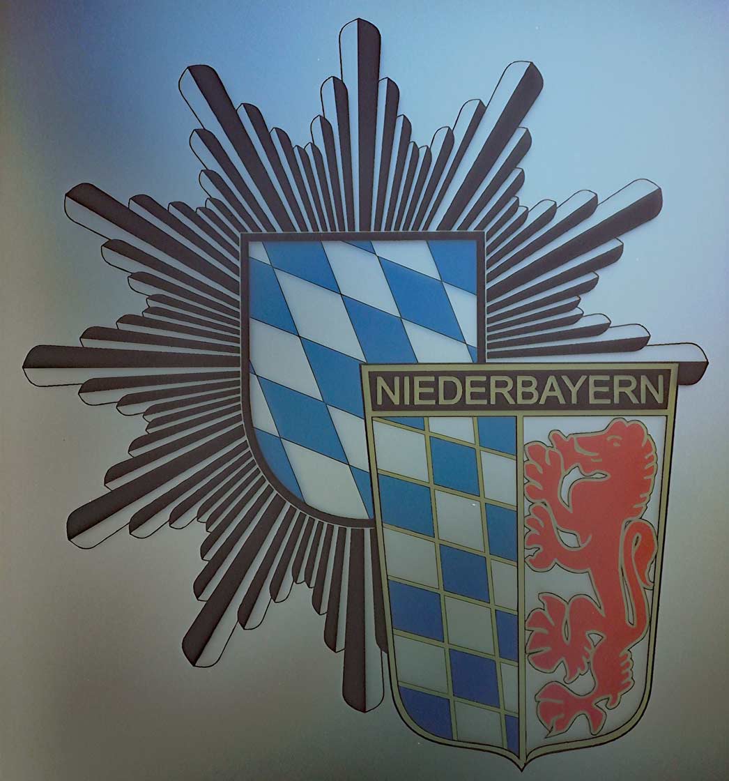Logo Polizei Niederbayern (Foto br-medienagentur)