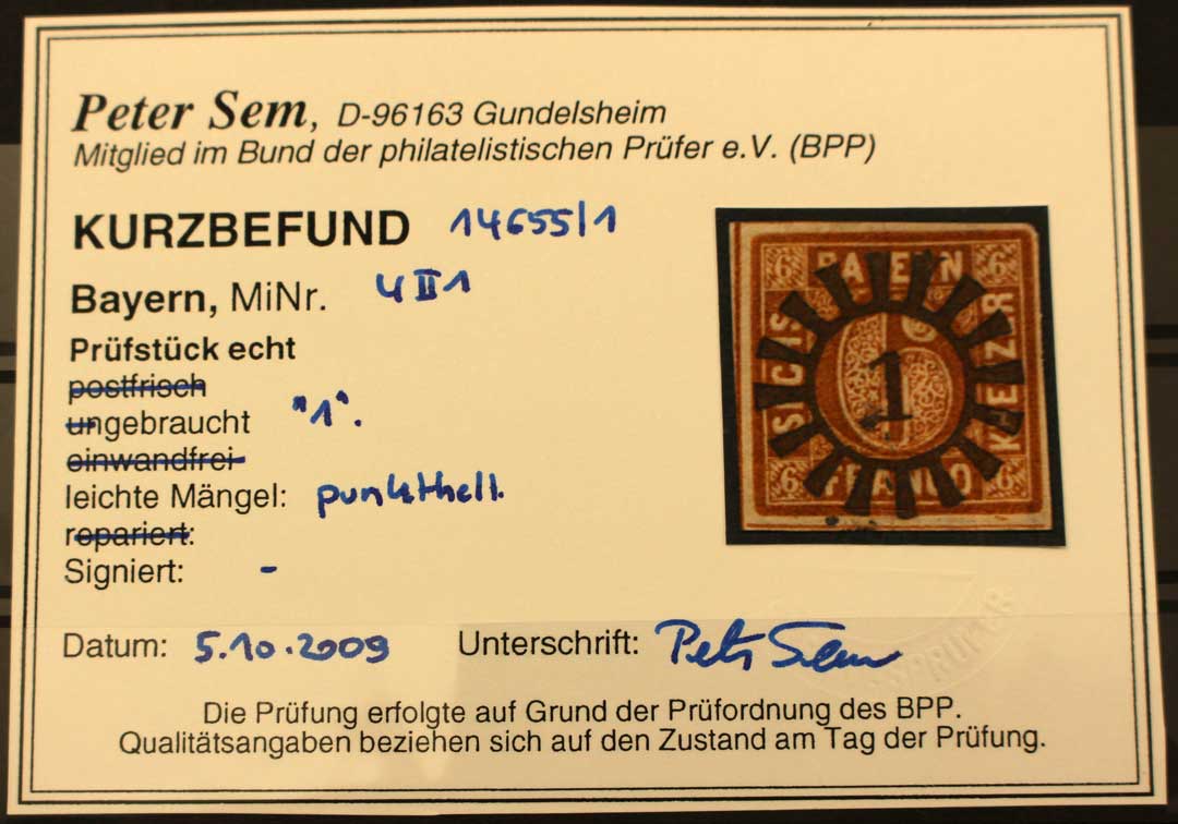 Marke mit Prüfungsbeleg eines philatelistischen Prüfers (Foto: Ingo Knott/Stadt Abensberg)