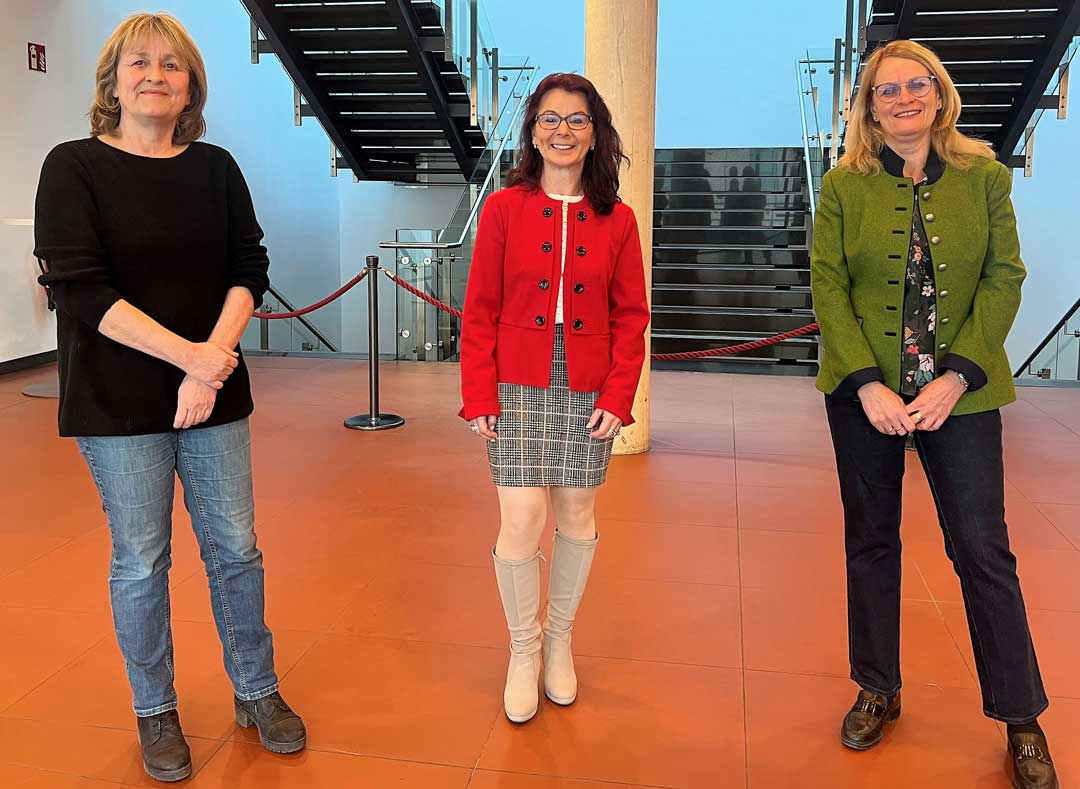 Das Orgateam des Frauenplenum: Elke März-Granda (ödp), Iris Haas (Bündnis 90/Die Grünen) und Anja König (SPD) (Foto: SPD-Landshut)