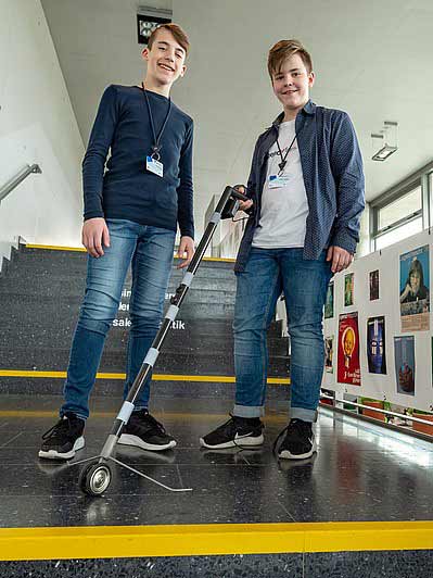 v.l.: Johannes Eller (13) und Hannes Eichinger (12), Gewinner des CBM-Sonderpreises 