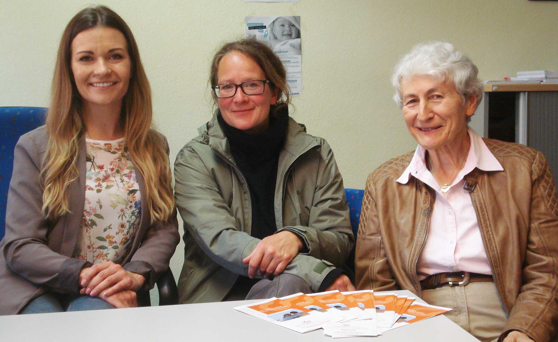 v.l.: Stefanie Löchli, Simone Beck und Dr. Gudrun Weida von Donum Vitae e.V. Landkreis Kelheim (Foto: Ida Hirthammer)