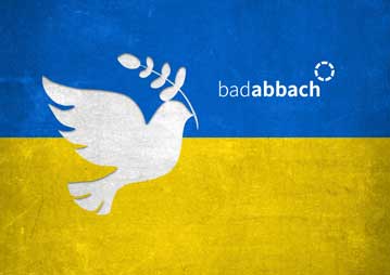 Ukraine Flagge mit Friedenssymbol (Grafik: Marktgemeinde Bad Abbach)