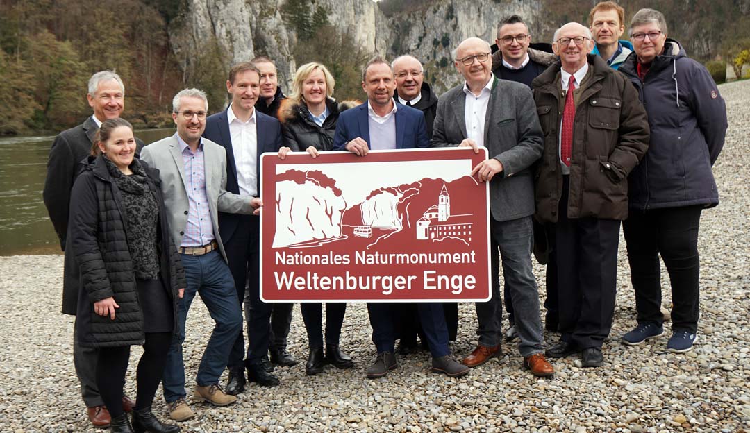 Präsentation der neuen Autobahn Unterrichtungstafeln "Nationales Naturmonumet Weltenburger Enge" (Foto: Tourismusverband im Landkreis Kelheim e.V.)