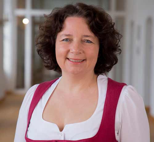 SPD-Landtagsabgeordnete Ruth Müller setzt sich für die Bäuerinnen ein (SPD-Niederbayern)