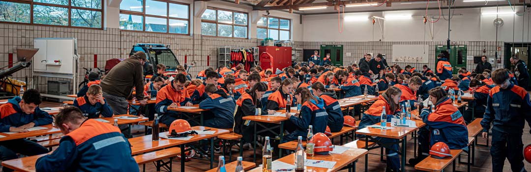 Die Kreisbrandinspektion führte die zentrale Abnahme des Jugendwissenstestes der Inspektion Nord erfolgreich durch (Foto: Philipp Reil, FF Bad Abbach)