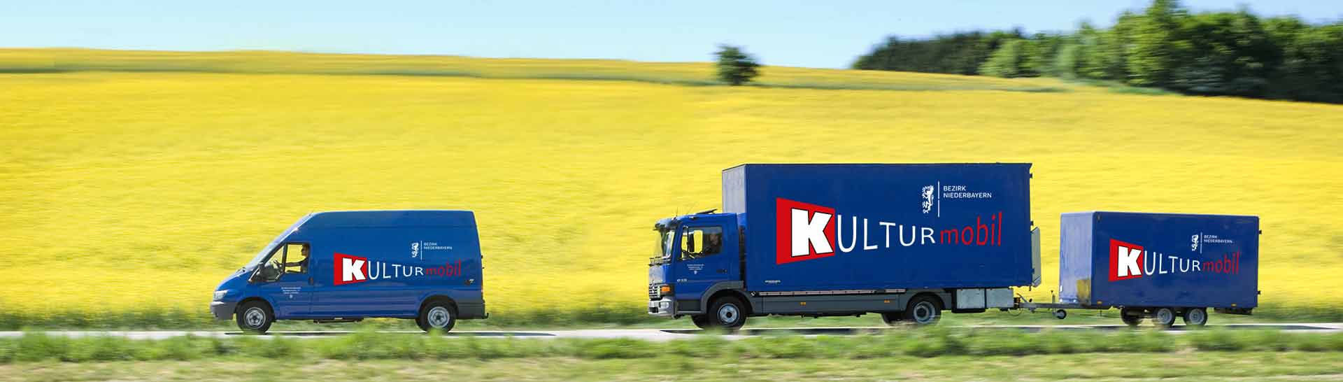 Die KULTURmobil-Spielzeit 2019 beginnt am 22. Juni. Mehrere Wochen wird das fahrende Profitheater wieder durch Niederbayern touren. Aktuell läuft die Bewerbungsphase für die Gemeinden (Foto: Harry Zdera)