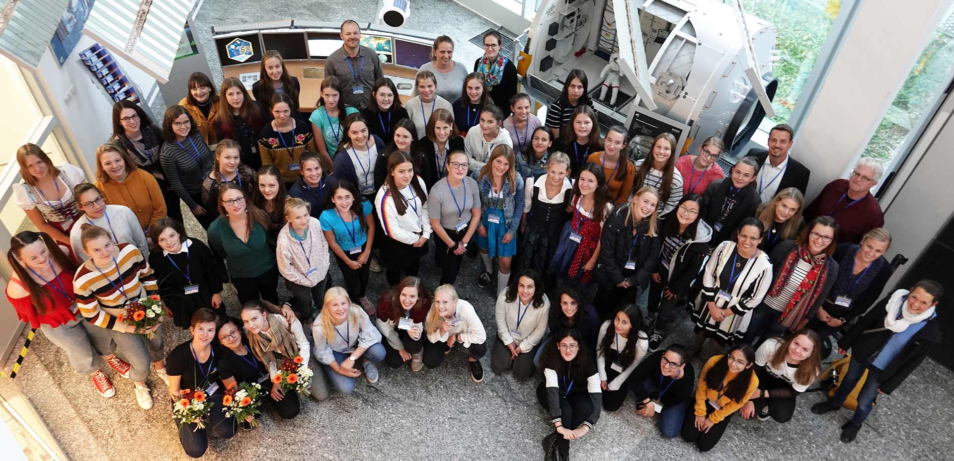 Die Teilnehmerinnen der Konferenz Foto: (© Dr. Fabian Queck/Universität Regensburg)