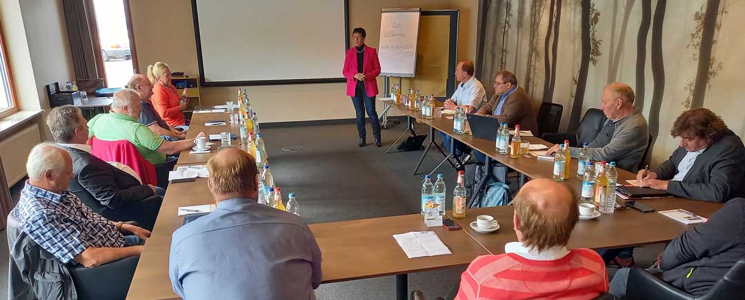 Am Samstag war die SPD-Landtagsabgeordnete Inge Aures zu Gast und diskutierte die in Bayern mit den Ehrenamtlichen des ACE (Foto: Hildebrand/ACE)