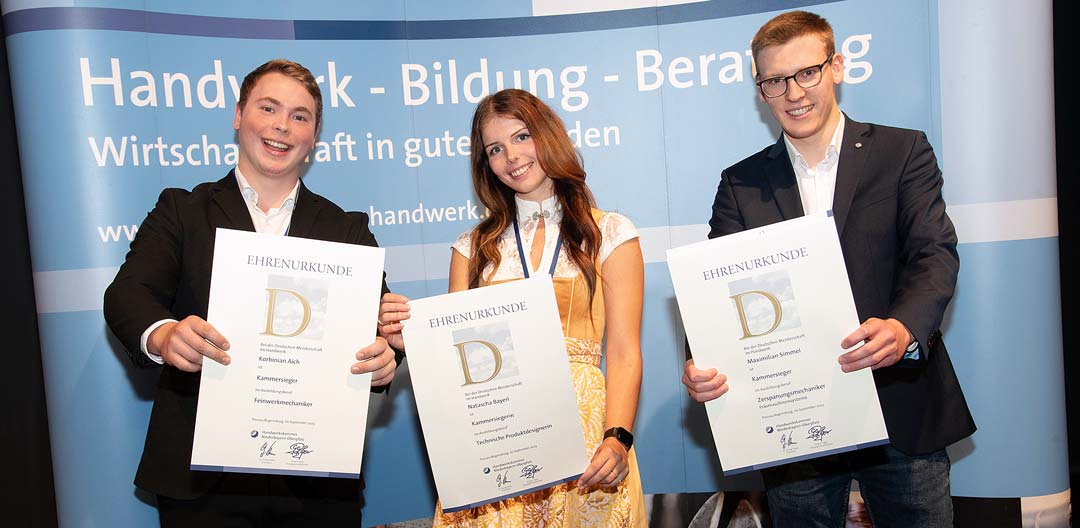 Ostbayerns beste Gesellen feierten ihre Topleistungen bei der „Deutschen Meisterschaft im Handwerk“ ausgelassen (Foto: Foto M)